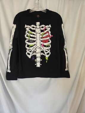 Celebrate..Kids Black Skeleton Graphic Long-Sleeve HalloweenTee Size XL 14-16